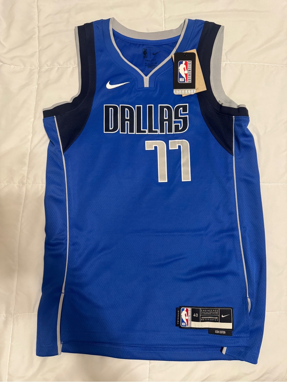 Luka Dallas Mavs Jersey - Men’s Small